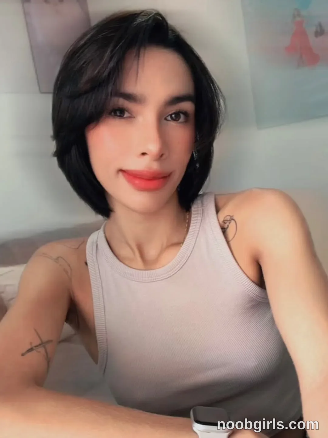 Mia Reeves (@mia_reeves) — "Hello, loves…. :} (|)" in Medellín, Antioquia