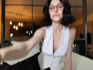 milla_bella bella live performance capture — Chaturbate cam girl