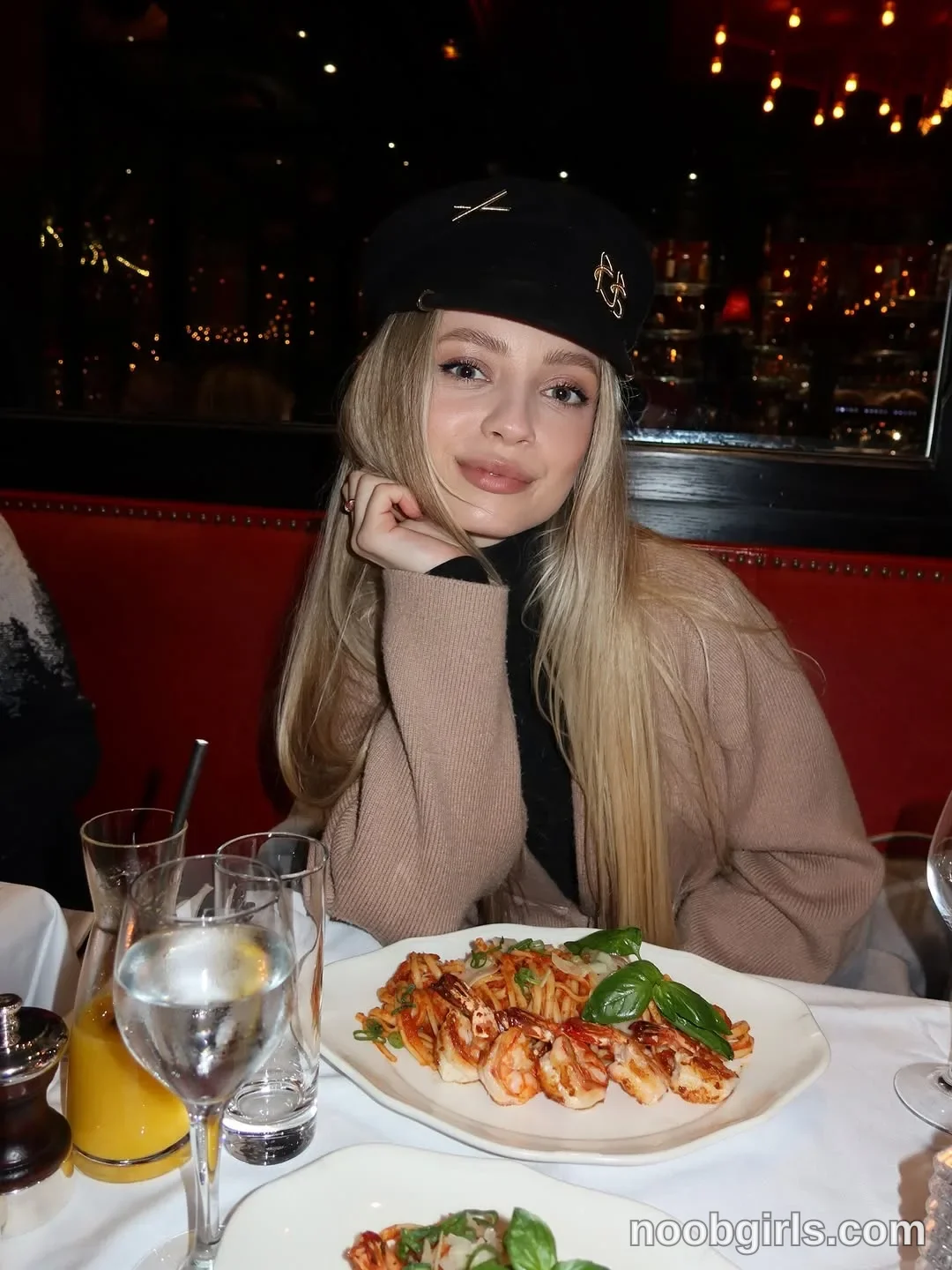 Nastya (@minimollyq) — photo 15 from her gallery