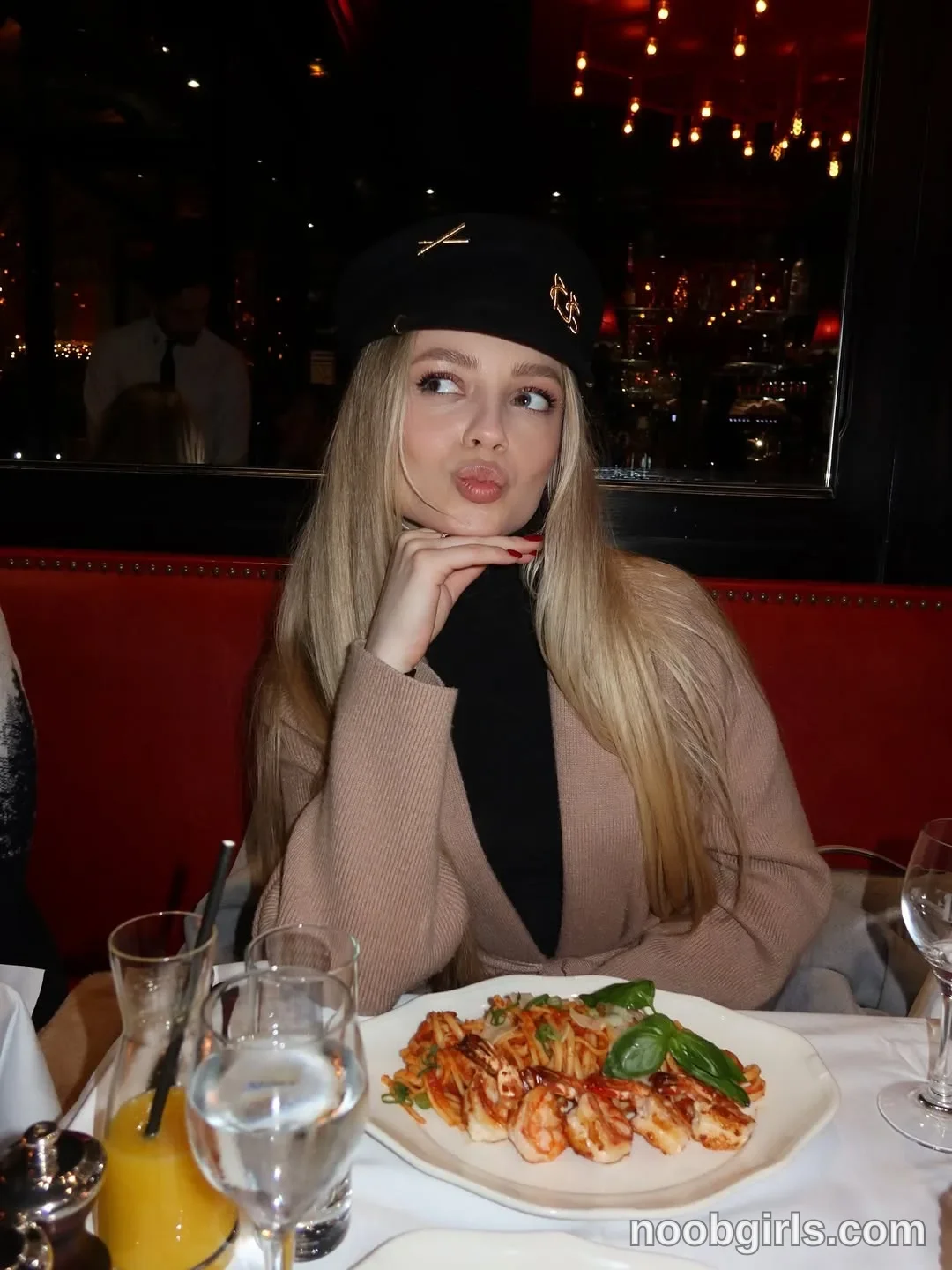 Nastya (@minimollyq) — photo 17 from her gallery