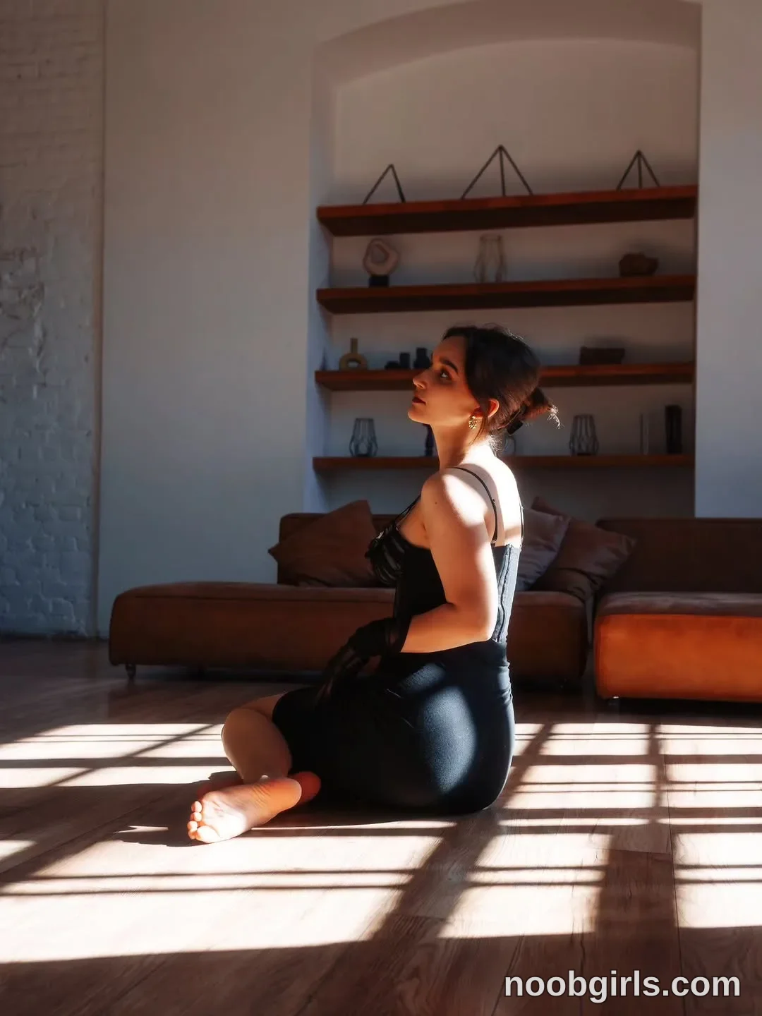 Mirarune (@mirarune) — "Sunshine and comfort🐾"