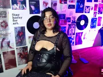 I'm Emily 😚 Next Stream on Friday✨ on Chaturbate