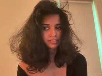 mriea_ live performance capture — Chaturbate cam girl