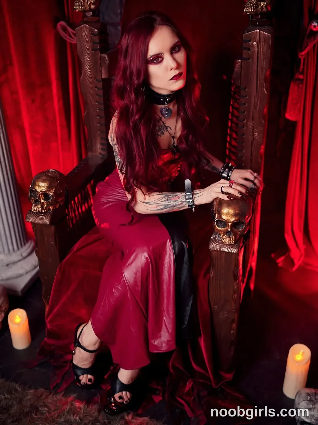 nelle_ (@nelle_) — "Shadow Empress Loc @moonstone_nsk Hair & makeup & retouch @marryjies Heels…"