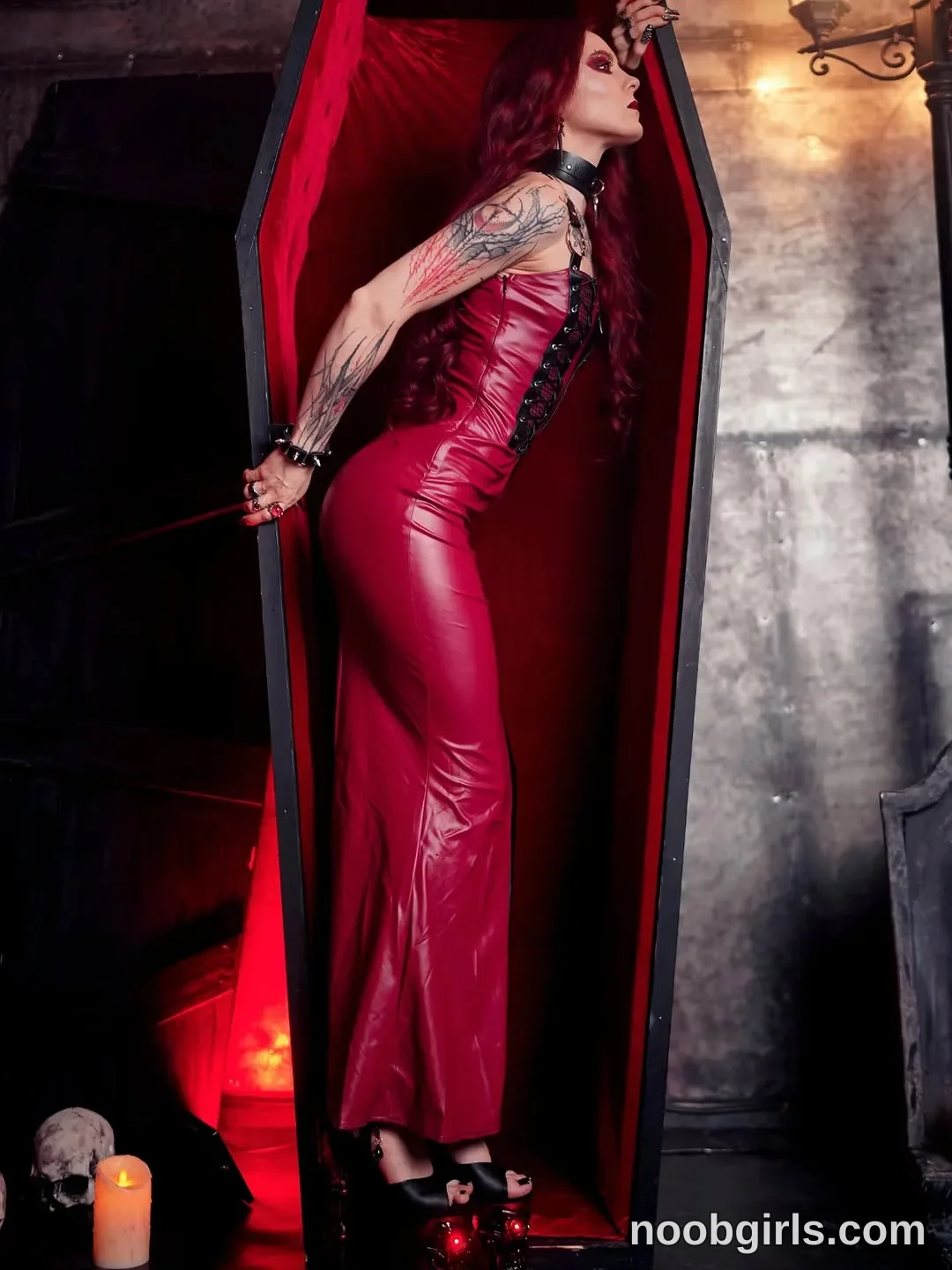 nelle_ (@nelle_) — "Shadow Empress Loc @moonstone_nsk Hair & makeup & retouch @marryjies Heels…"