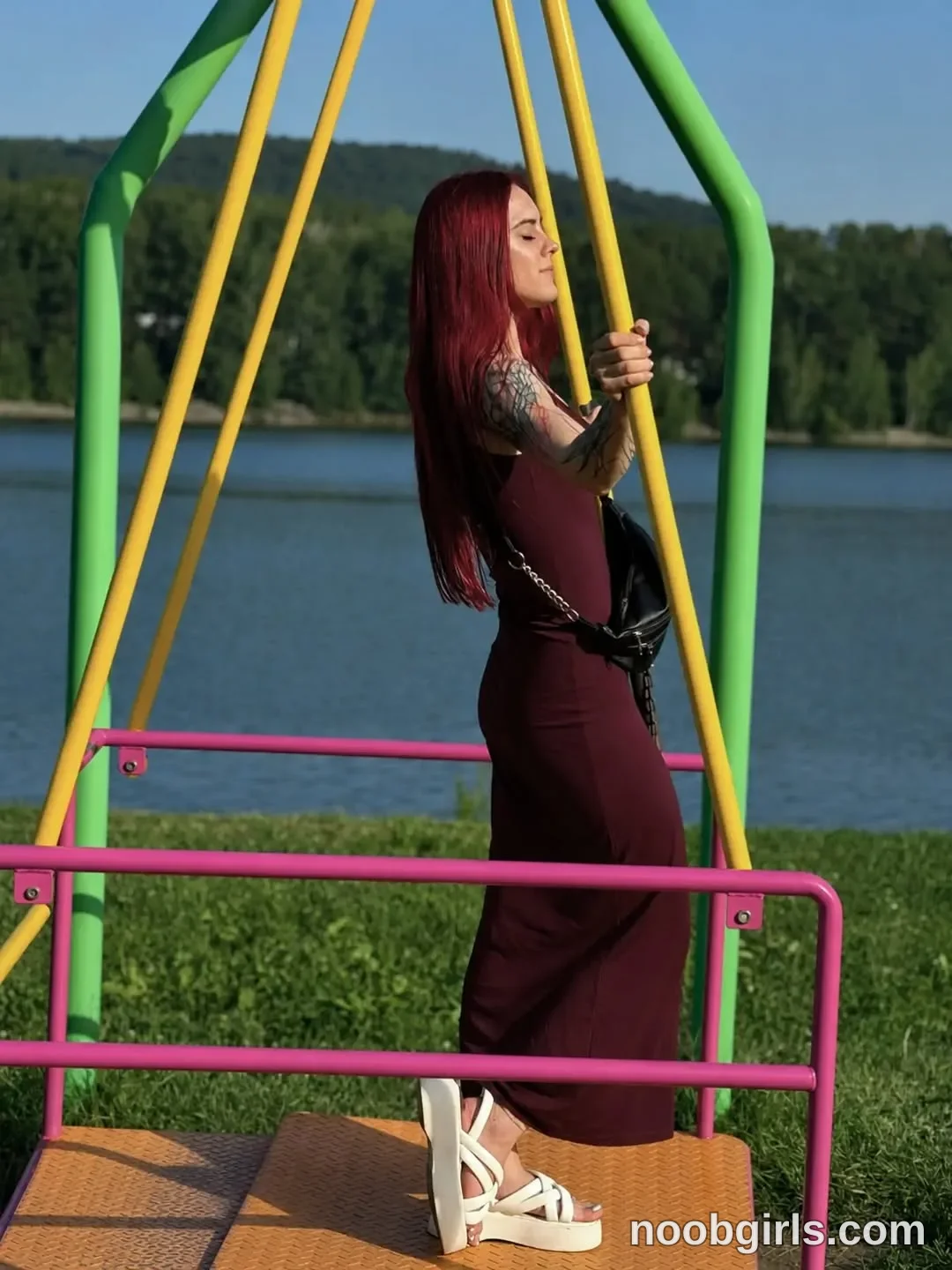 nelle_ (@nelle_) — "Summer days <3"