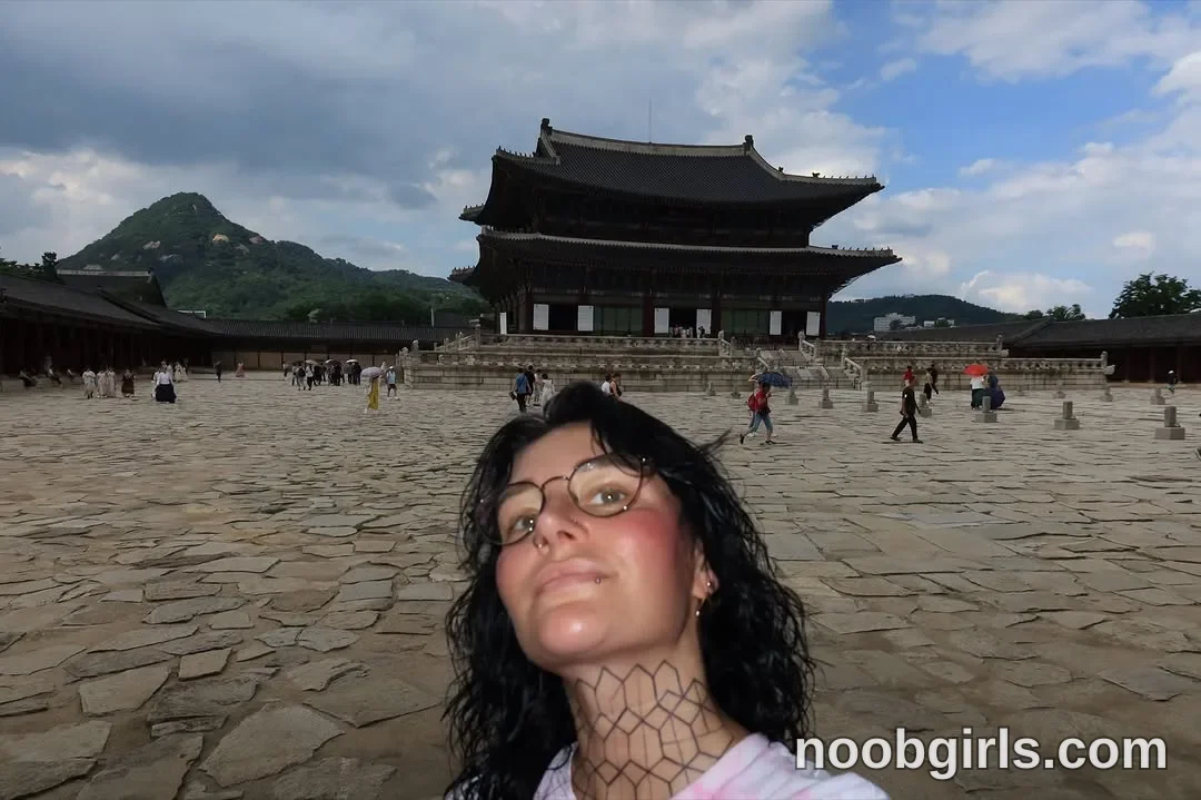 Inside nica_rock (@nica_rock) in Seoul, South Korea