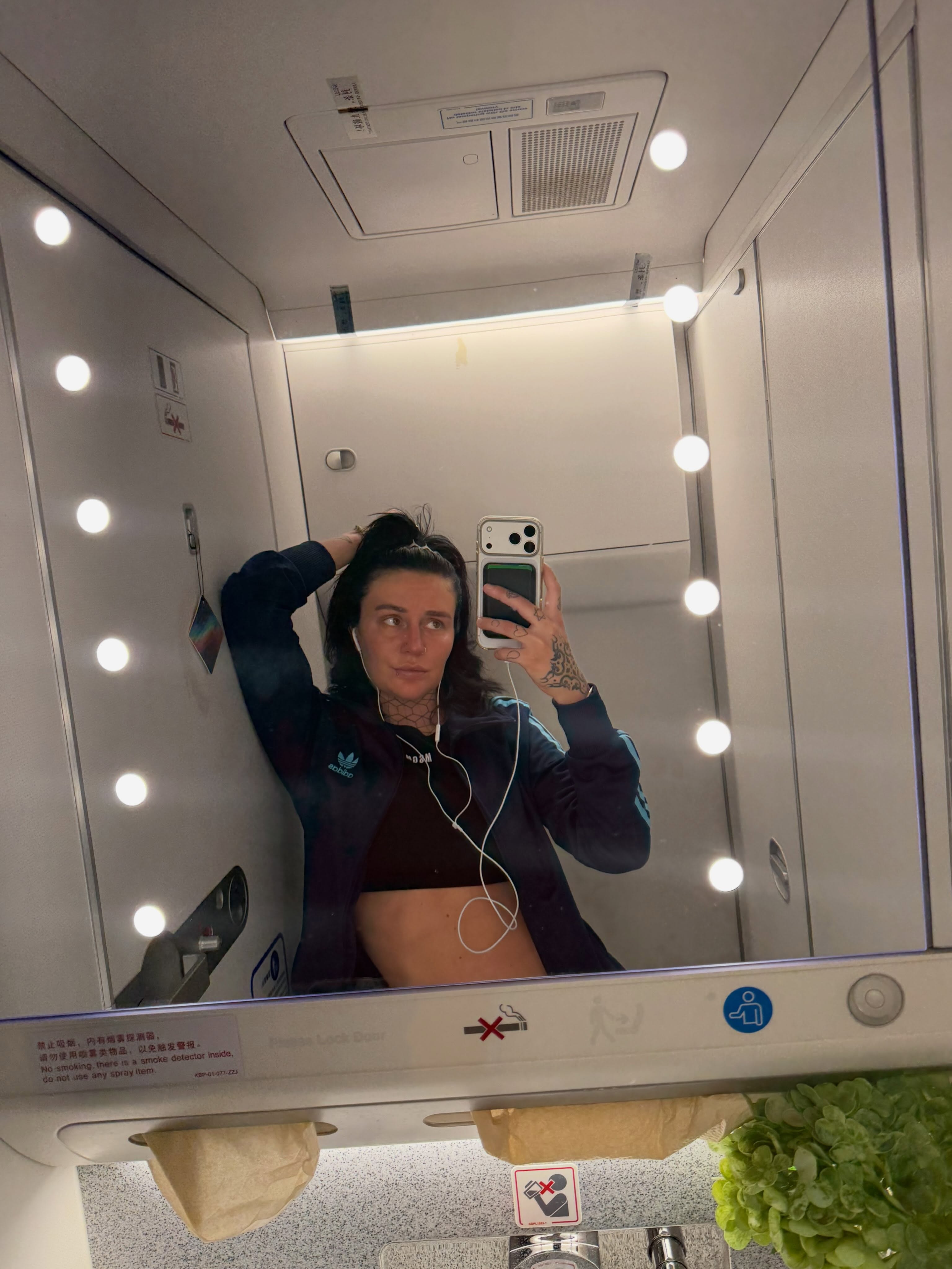 nica_rock (@nica_rock) high-res photoshoot photo #10 — Chaturbate cam model gallery