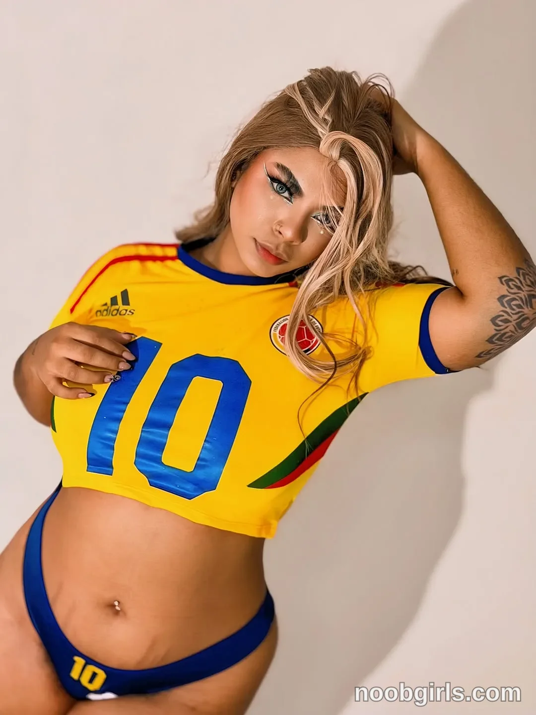 Andrea Your (@nicolemorelli2) — "From Colombia 🇨🇴"