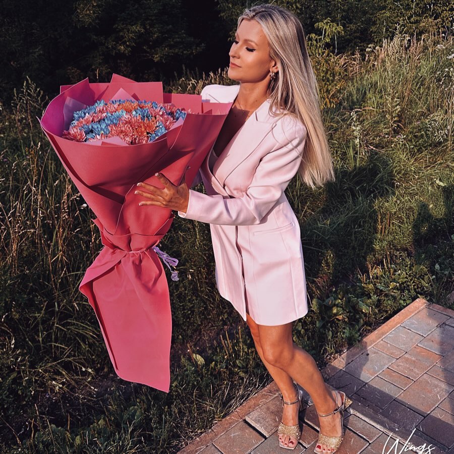 oh_julie verified Instagram photoshoot picture #17 — live cam model review