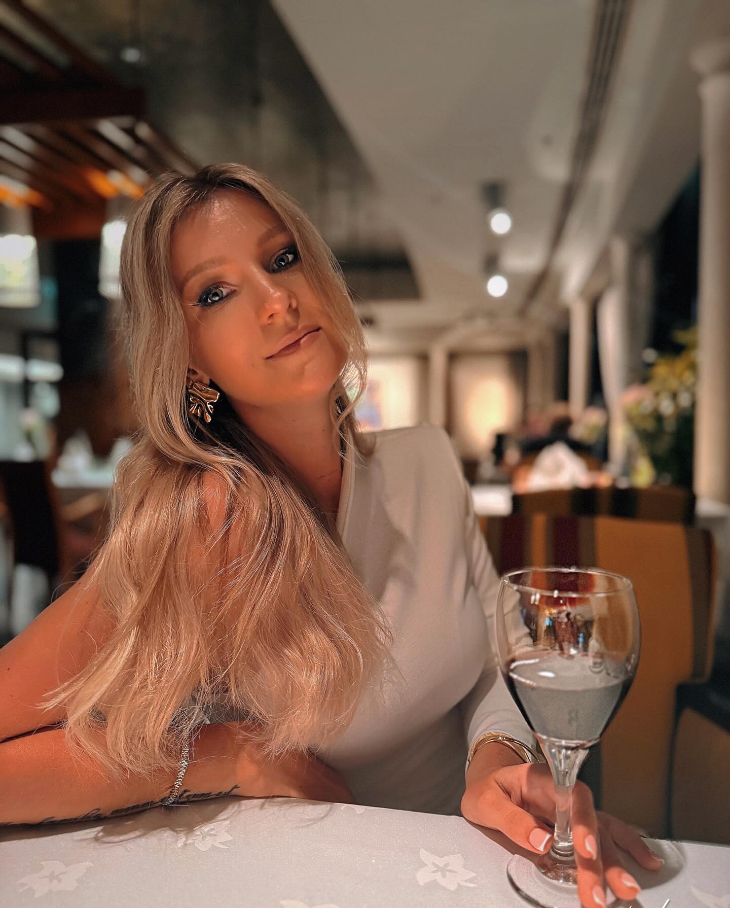 oh_julie verified Instagram photoshoot picture #26 — live cam model review