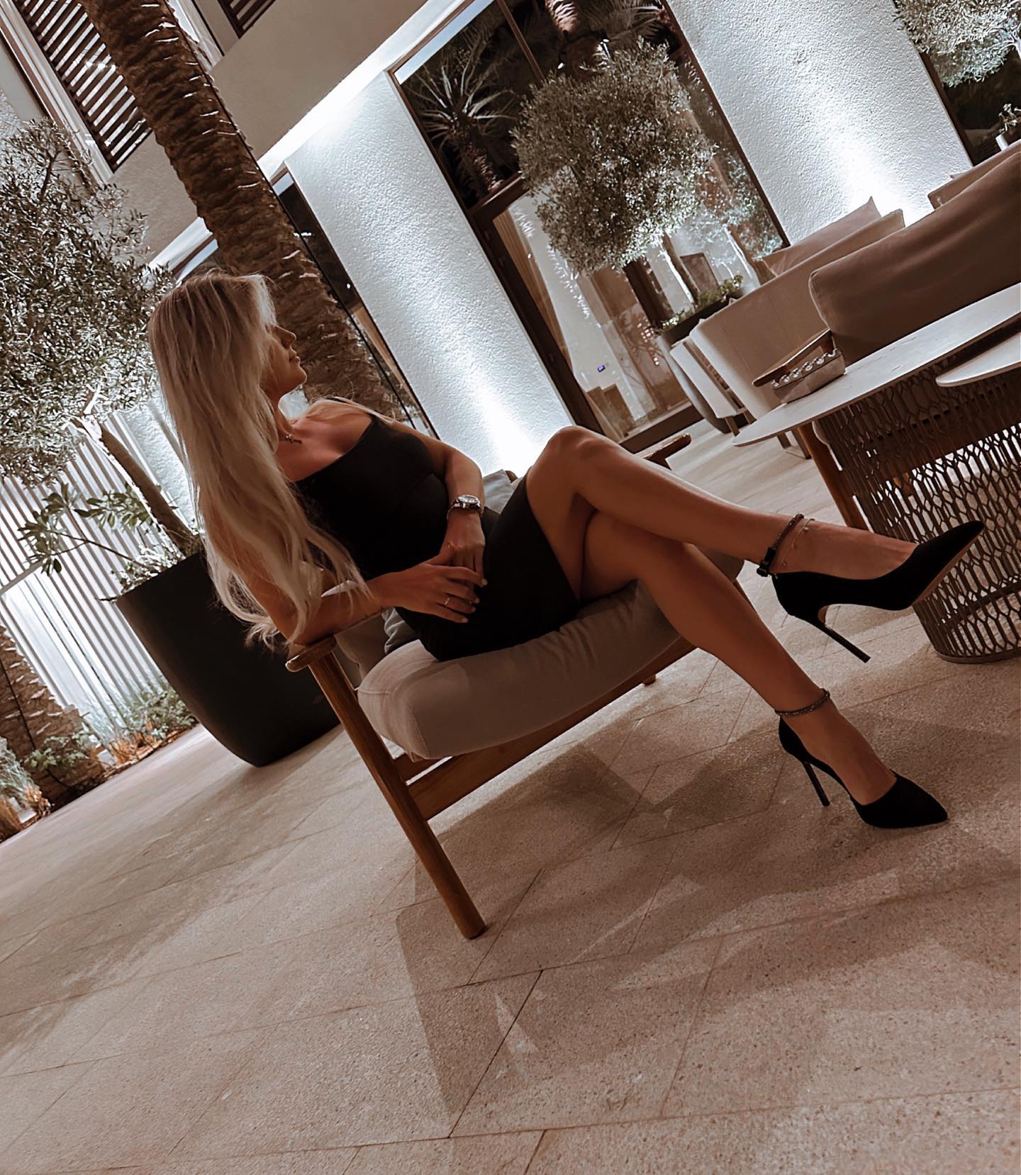 oh_julie verified Instagram photoshoot picture #32 — live cam model review