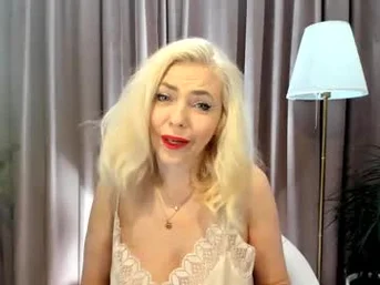 ollalla7 chaturbate live screenshot — Chaturbate cam girl