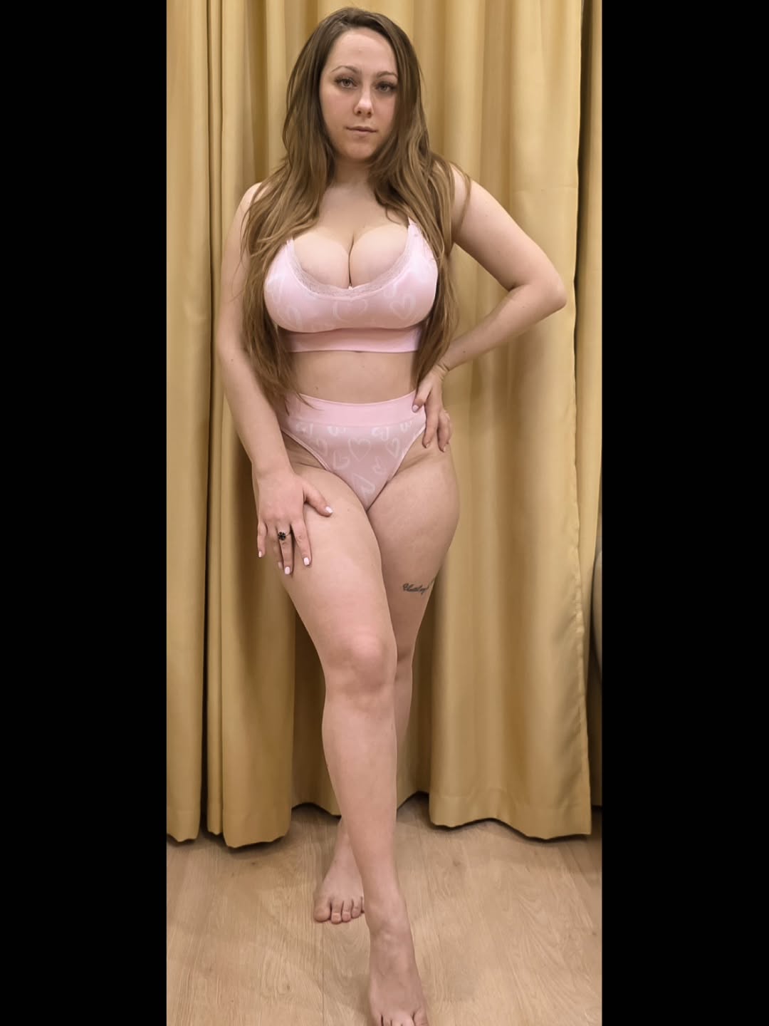 onebigkiss exclusive photo gallery image #9 — Chaturbate streamer profile