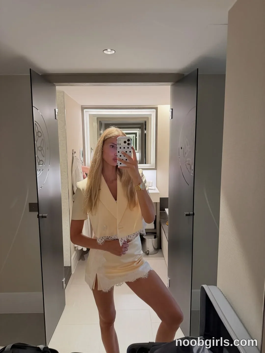 Xena (@onlyxlicious_cb) in Belgium, Europe