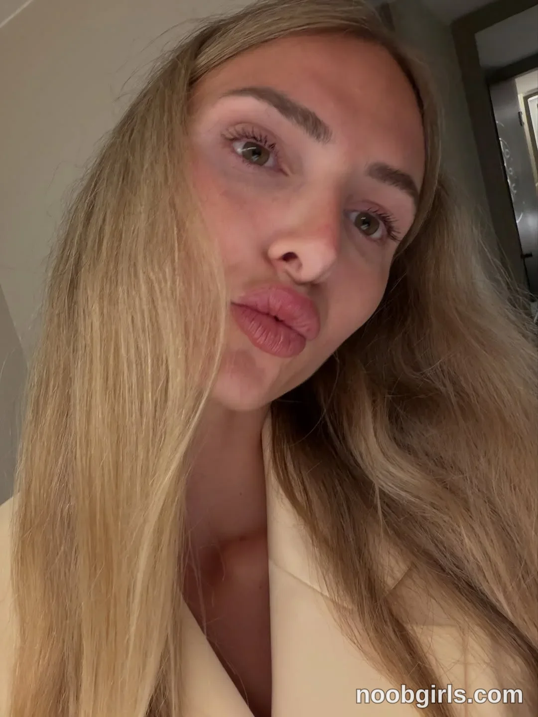 Xena (@onlyxlicious_cb) in Belgium, Europe