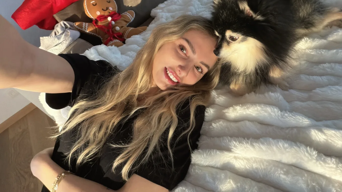 onlyxlicious_cb instagram lifestyle photo — real Instagram photo