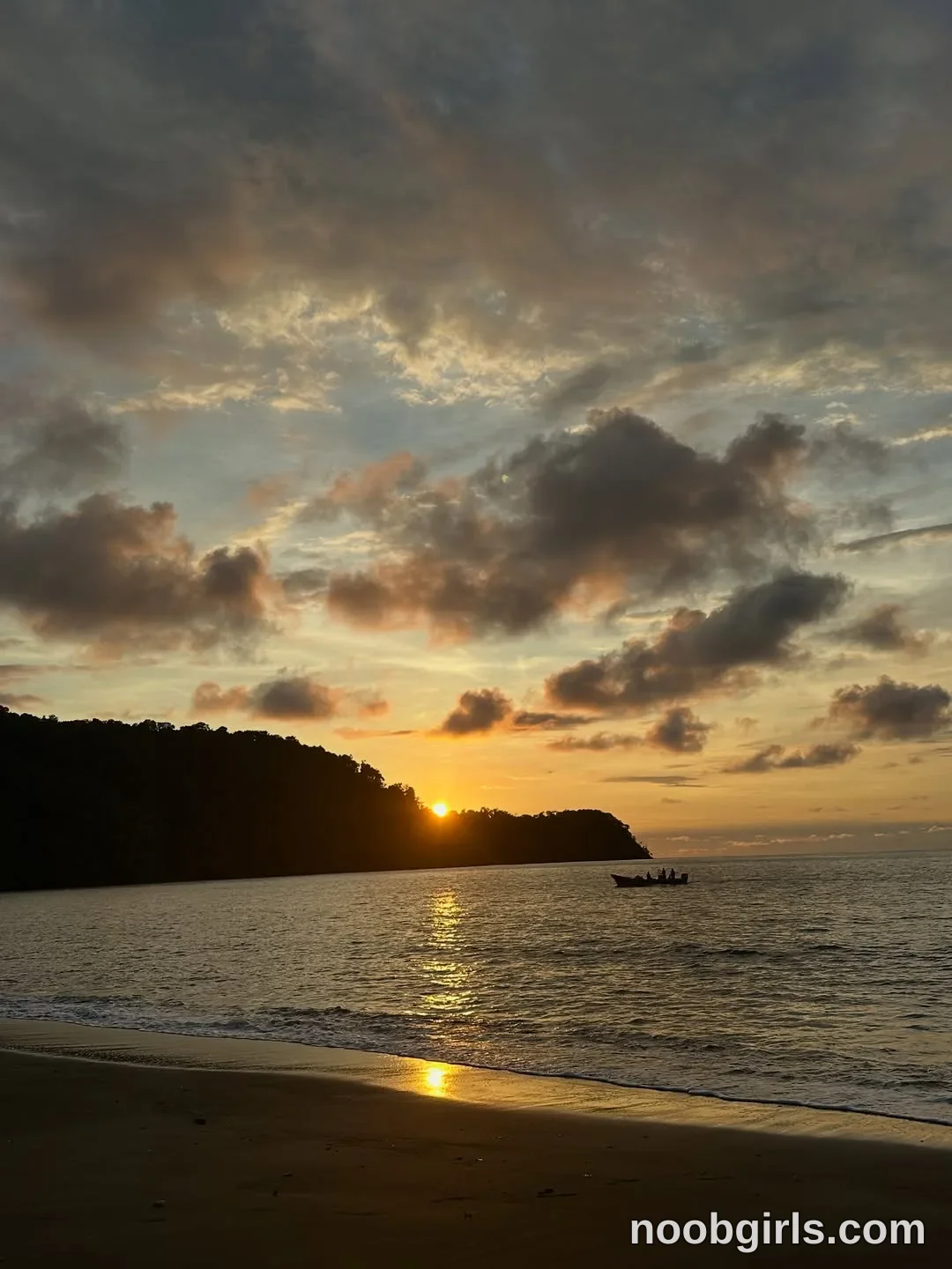Paula Toro (@paulatoro__) — "Alucinante tanta belleza biodiversidad y vida que tiene en ese lugar! Cumplir…" in Bahía Solano