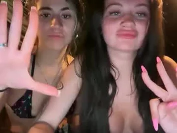 paytonpeachy peach chaturbate live screenshot — Chaturbate cam girl