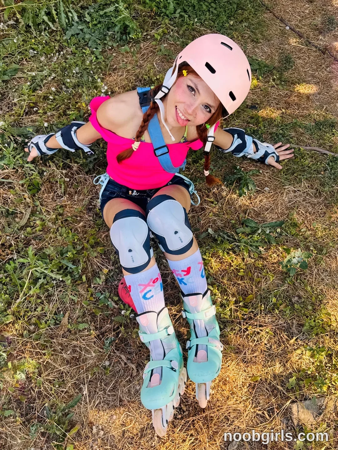 @silkpink.lady (@pinkypuppa) — "village girl 🧚🏼‍♀️"