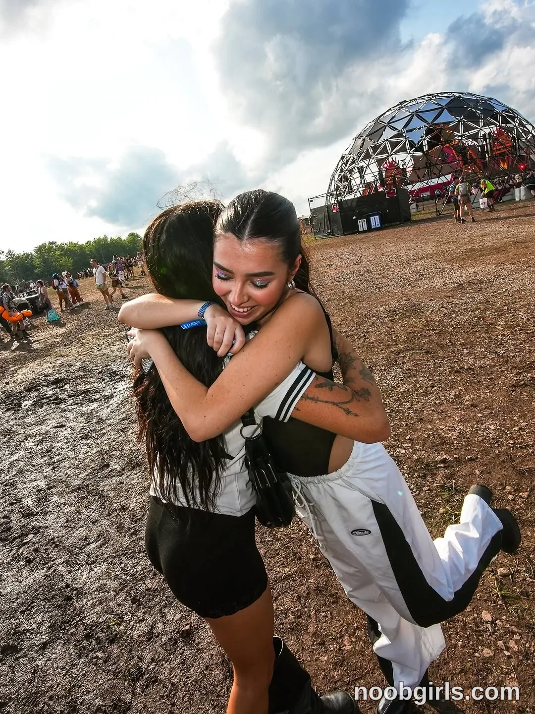 Cassidy (@queencassidyy) — "Bestied so hard this weekend it should be a crime" in Elements Music & Arts Festival