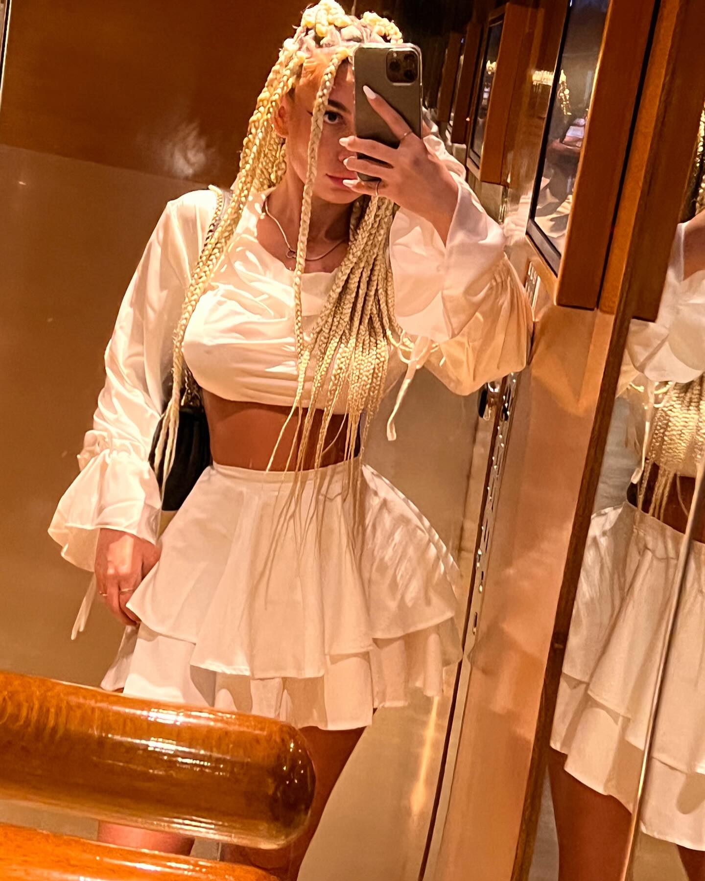 serene_sophiex verified Instagram photoshoot picture #2 — live cam model review