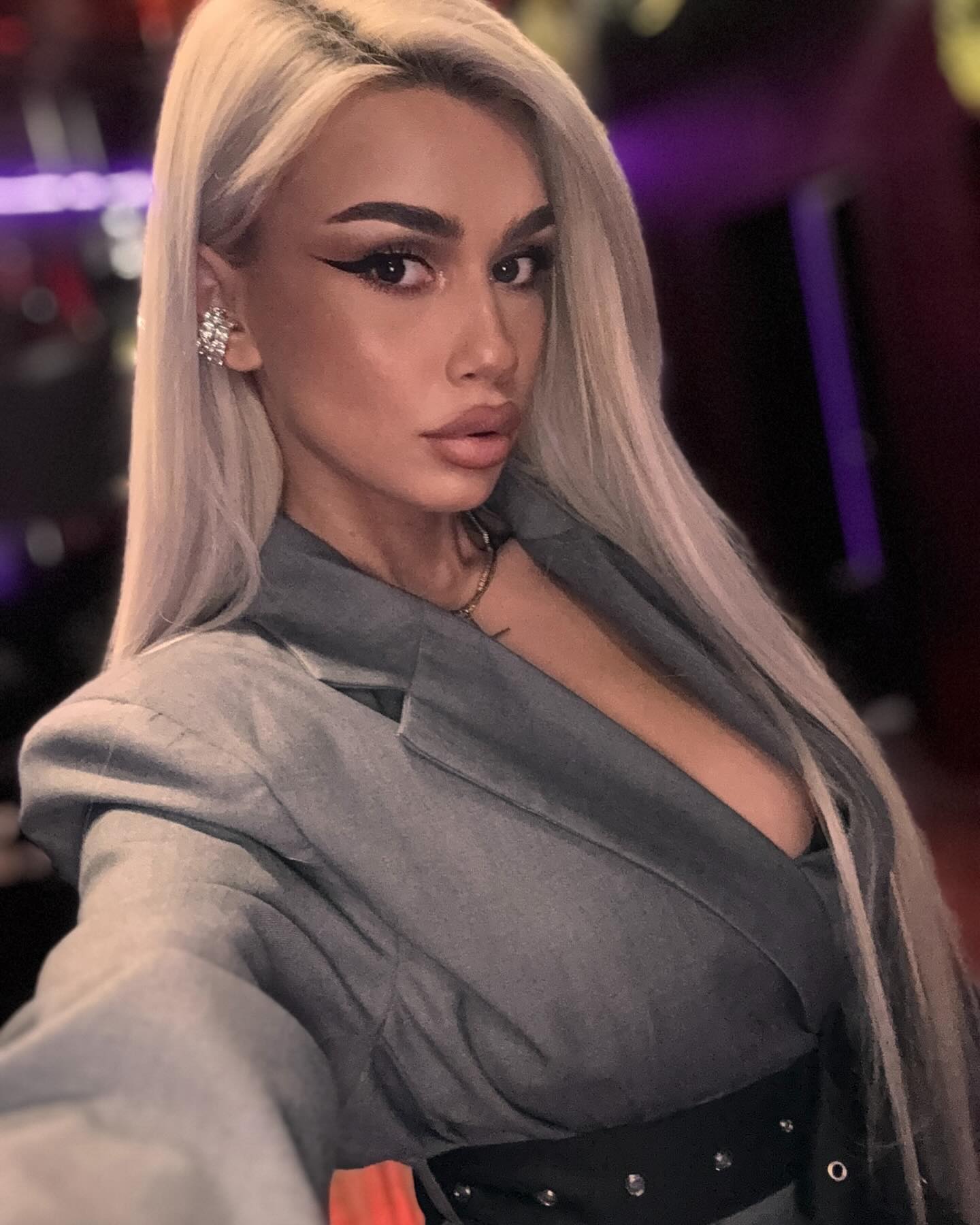 serene_sophiex verified Instagram photoshoot picture #35 — live cam model review