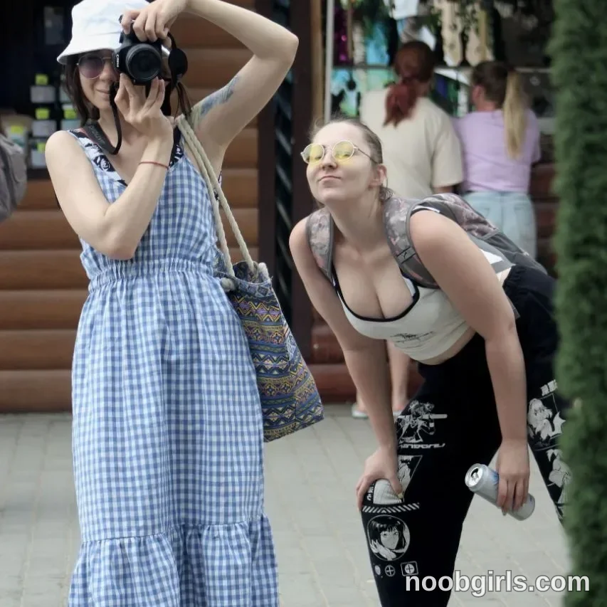 sexy_b0rsch verified Instagram photoshoot picture #11 — live cam model review