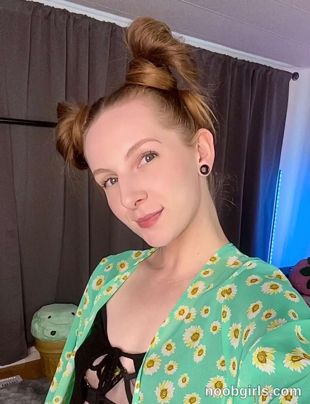 skyewatson exclusive photo gallery image #6 — Chaturbate streamer profile