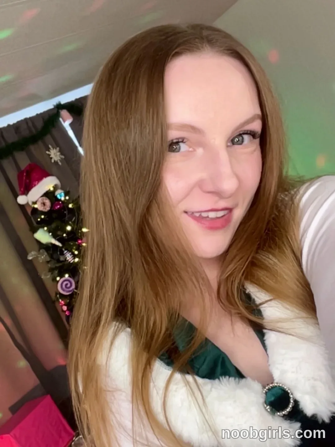 skyewatson (@skyewatson) high-res photoshoot photo #7 — Chaturbate cam model gallery
