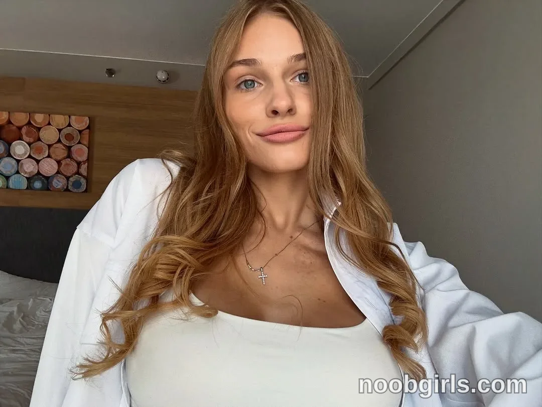 ssscarlett (@ssscarlett) — "Thank you very much for your congratulations, my kittens🥹❤️"
