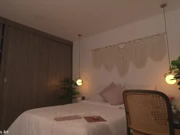 stephania_let let streaming live frame — Chaturbate cam girl