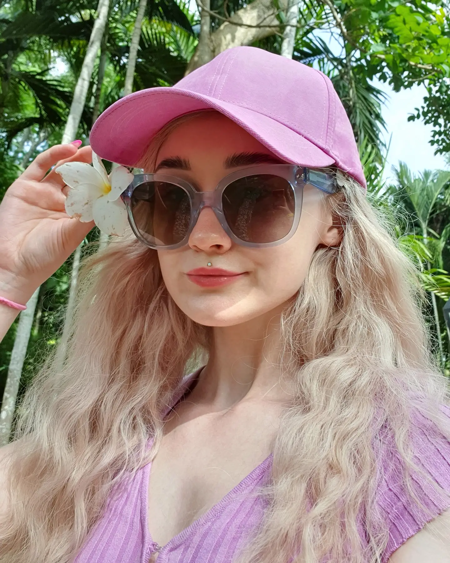 sunnyfia verified Instagram photoshoot picture #11 — live cam model review