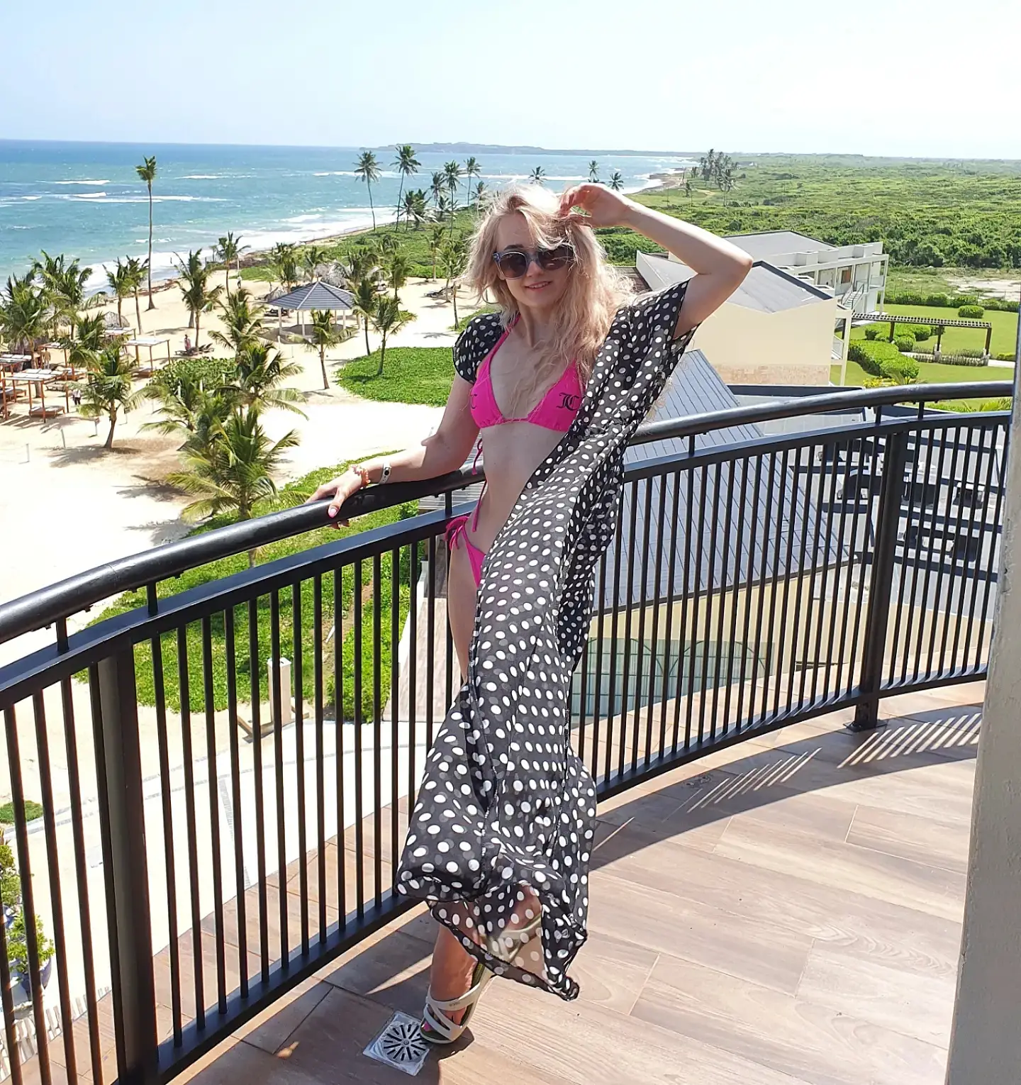 sunnyfia (@sunnyfia) high-res photoshoot photo #13 — Chaturbate cam model gallery