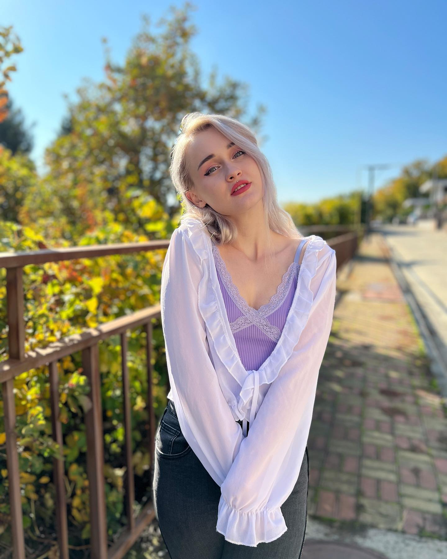 sunnyfia verified Instagram photoshoot picture #32 — live cam model review