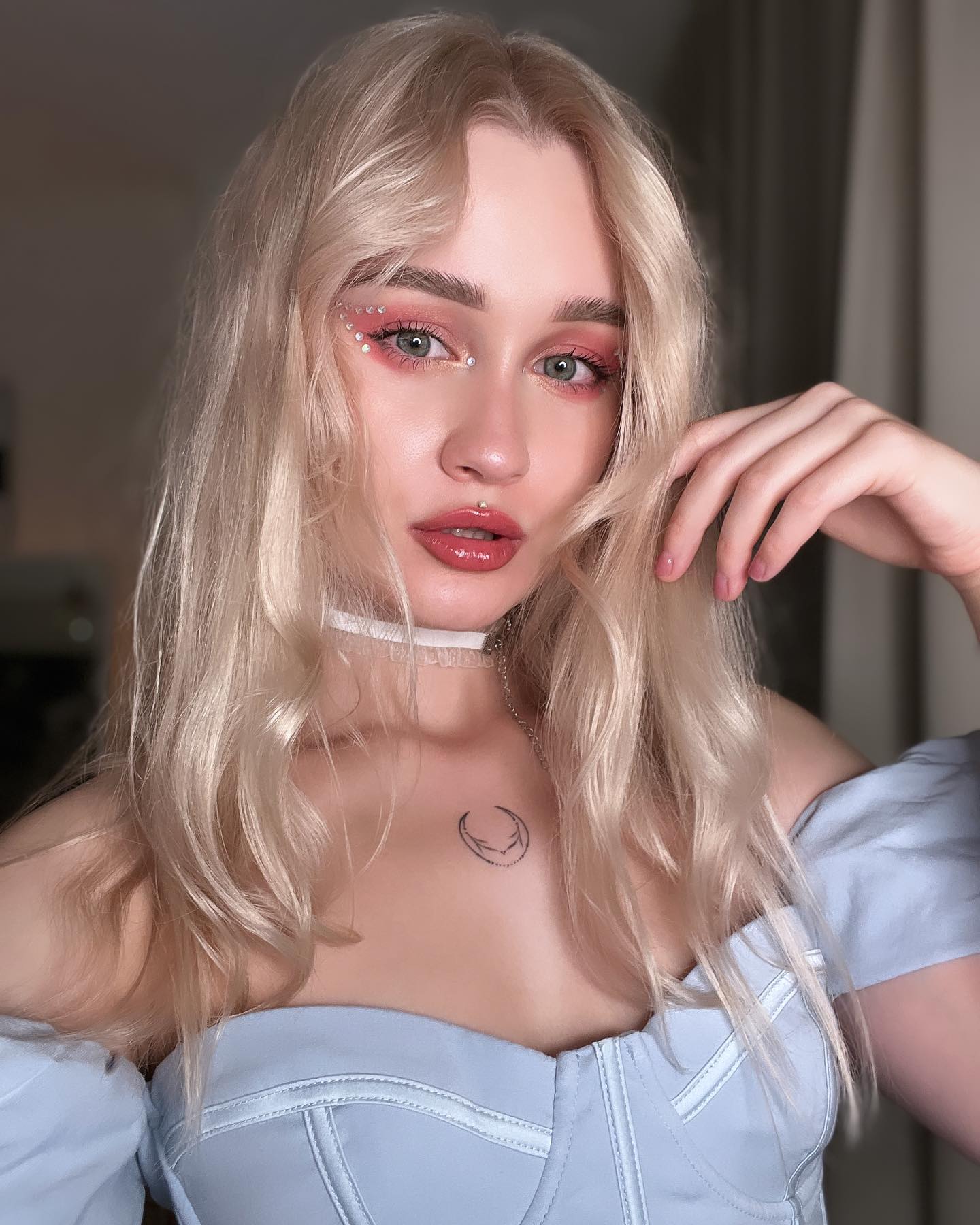 sunnyfia verified Instagram photoshoot picture #41 — live cam model review