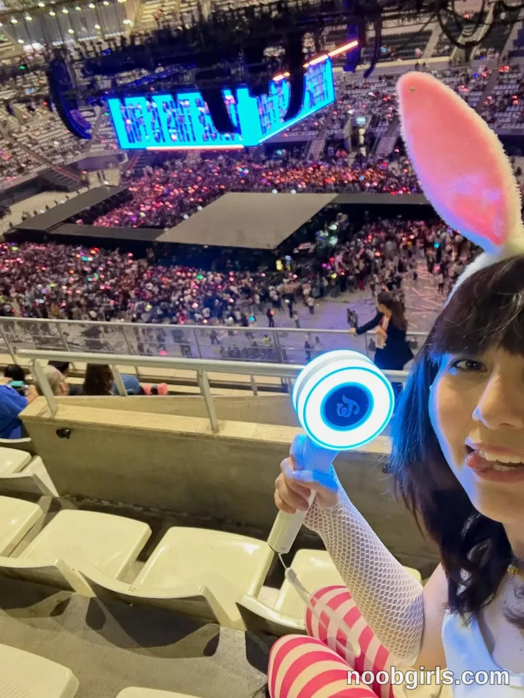 FANCLUB Only tokens (@sunshine_girl9) — "may photodump 💕"
