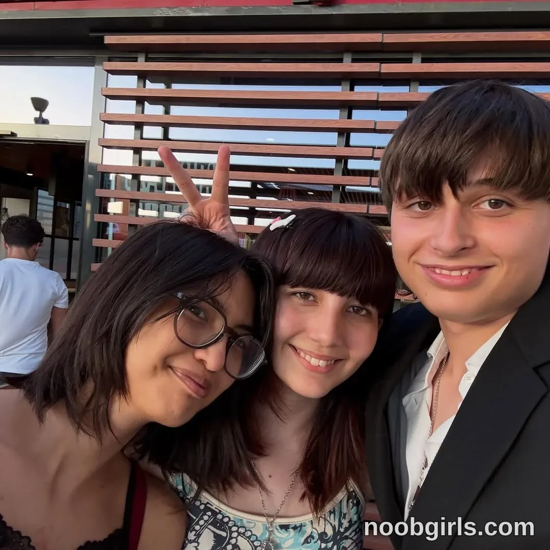 FANCLUB Only tokens (@sunshine_girl9) โ "june photodump ๐"