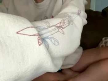 susannahxx chaturbate live screenshot — Chaturbate cam girl