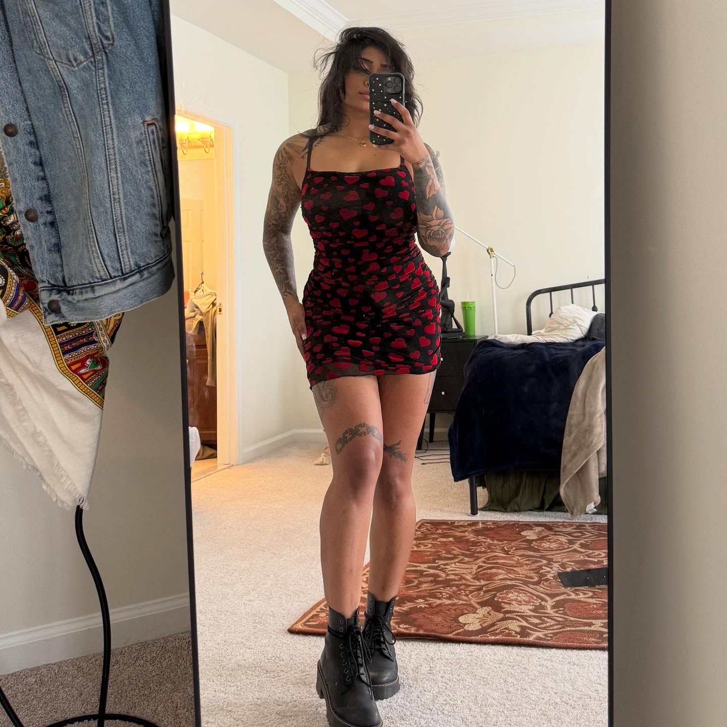 Karma Sutra @sweetkarmababy exclusive photo gallery image #12 — Chaturbate streamer profile