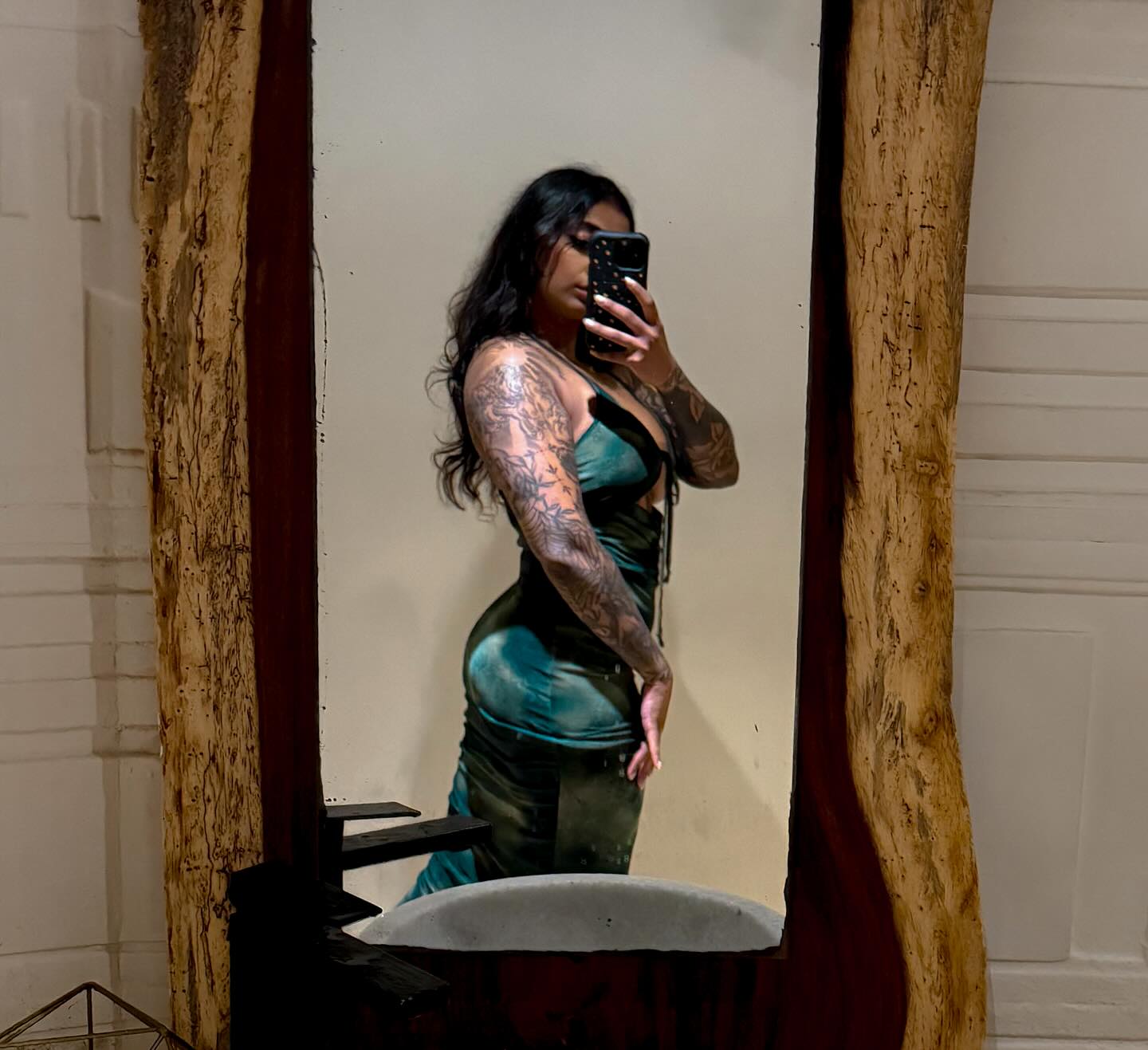 Karma Sutra @sweetkarmababy verified Instagram photoshoot picture #29 — live cam model review