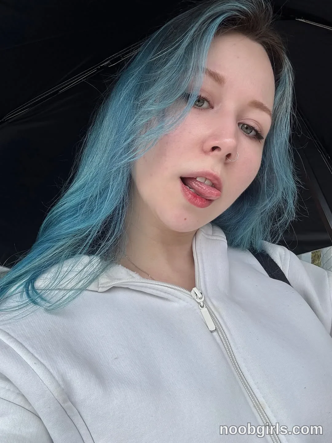 theblue_moonie (@theblue_moonie) — "I don't like rain 🥲"