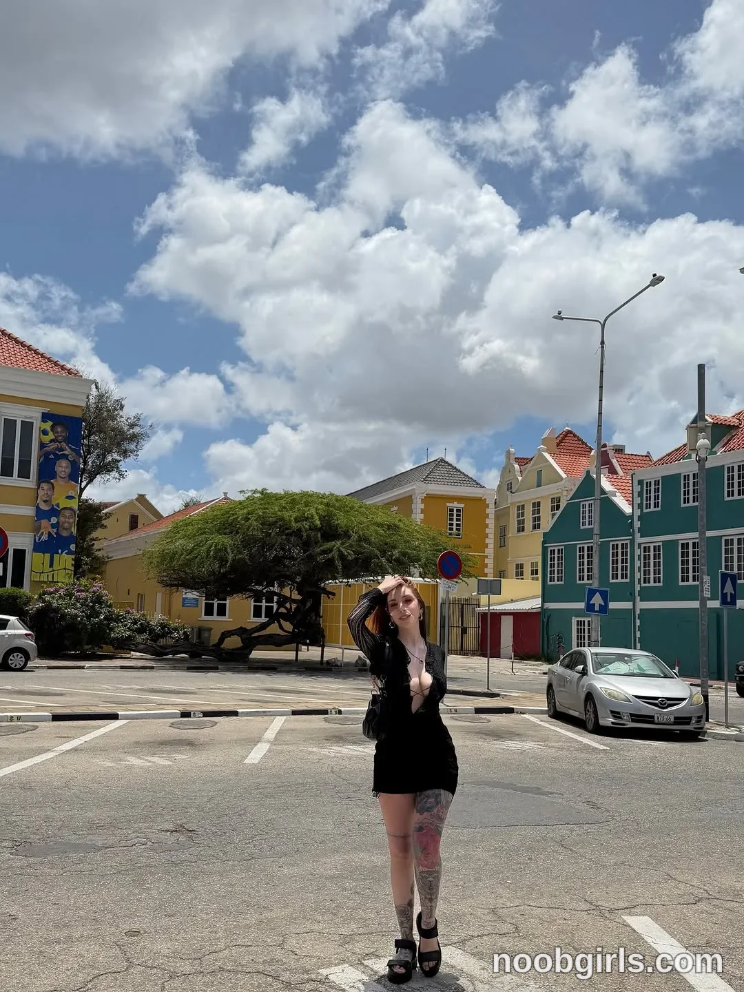 Alicia (@thecosmicgirl) — "Trágame tierra y escúpeme allá de nuevo 🥺✨"