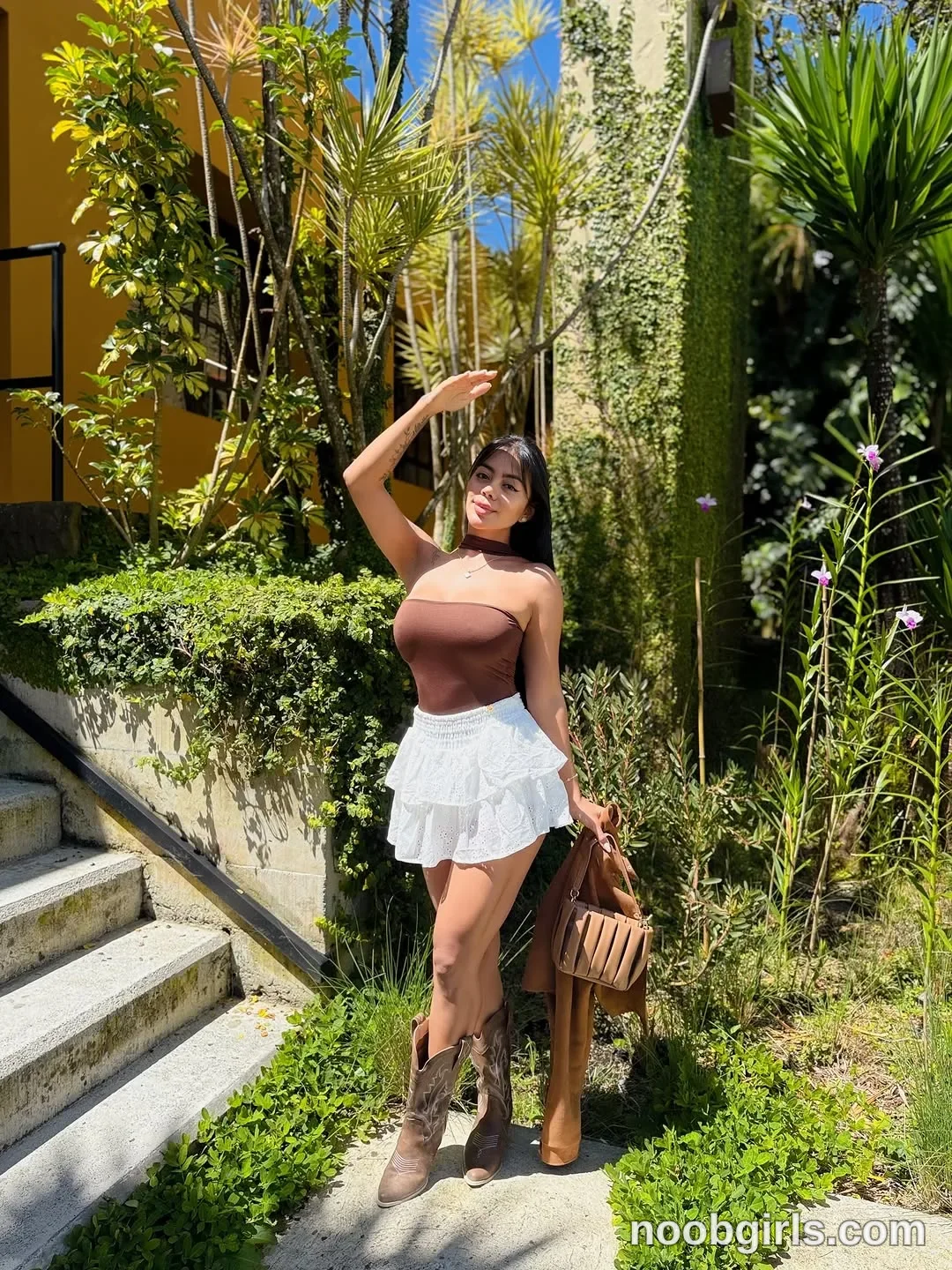 Val (@valeria_orozco) — "Sol y calma ✨"