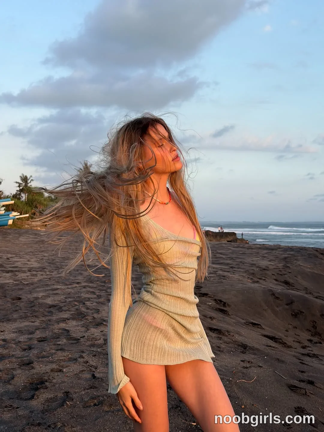 Vi (@vi_world) — "In soul I’m tropical girl"