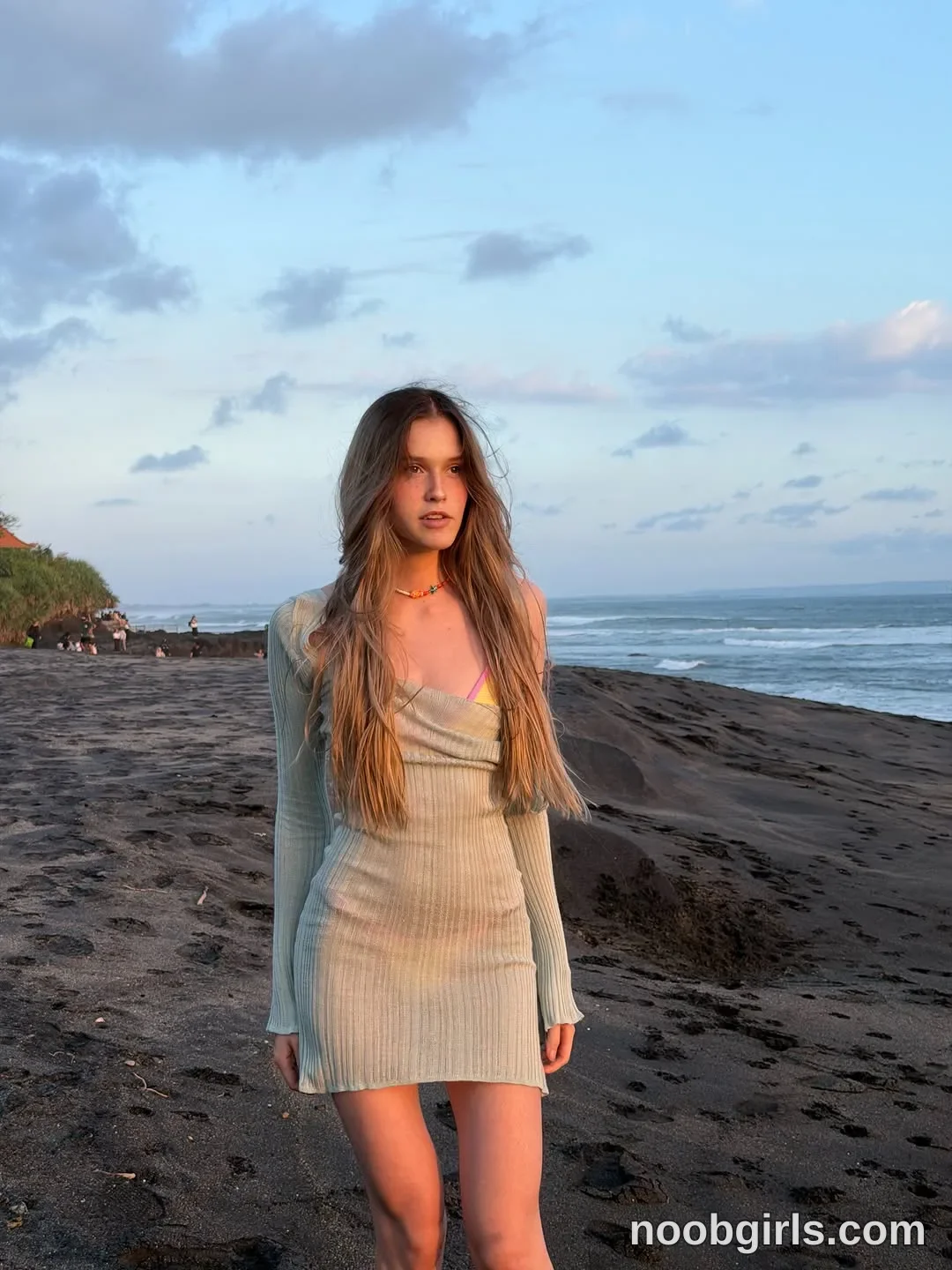 Vi (@vi_world) — "In soul I’m tropical girl"