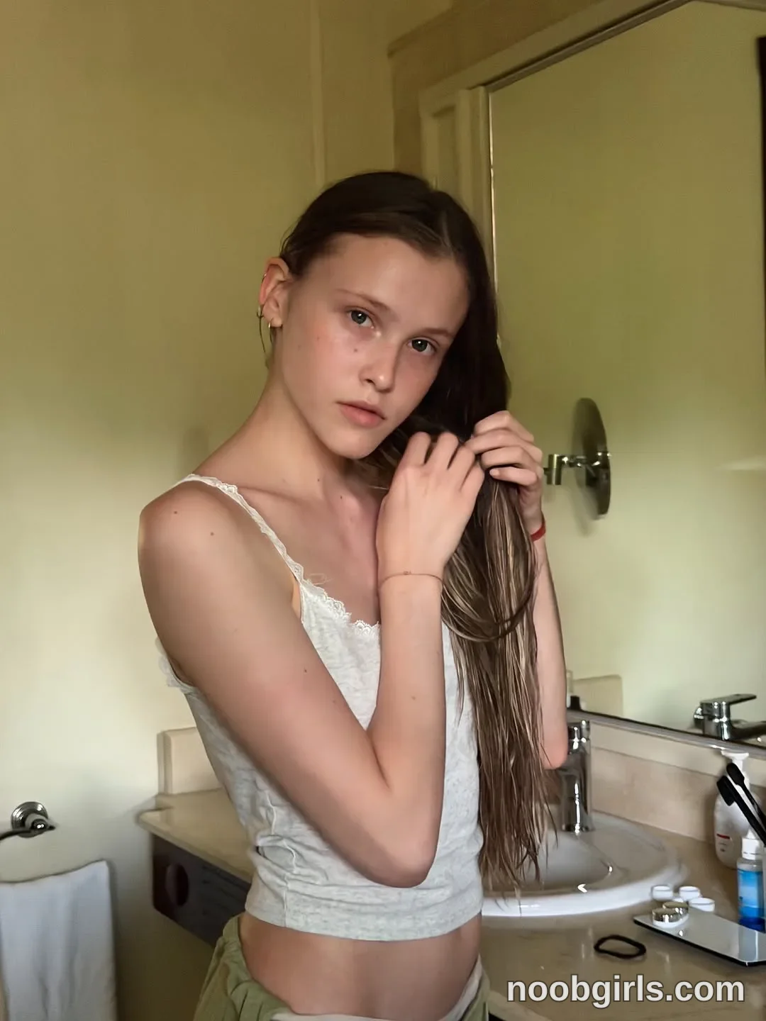 Vi (@vi_world) — "Morning routine"