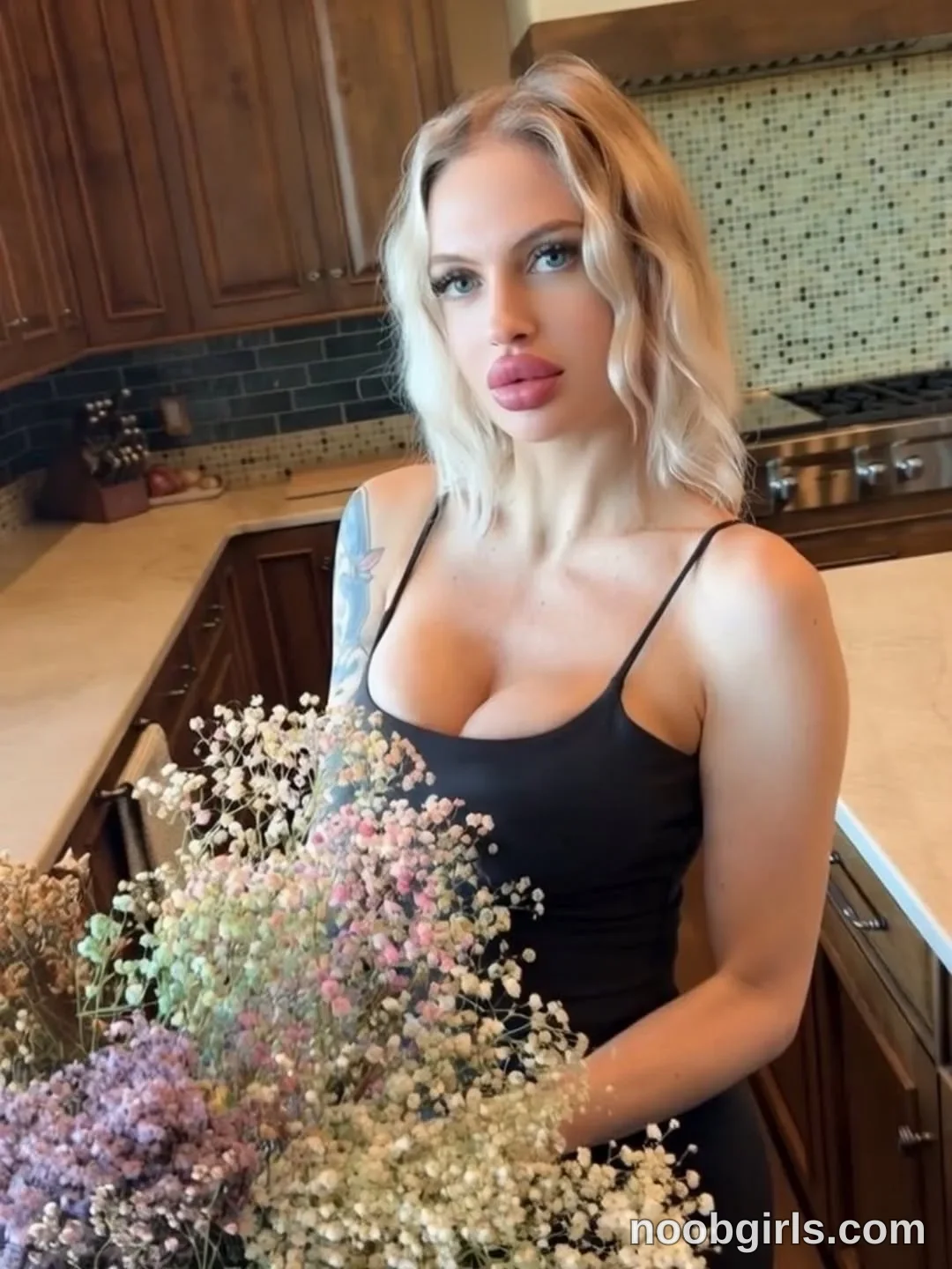 xbbyblonde (@xbbyblonde) — "byeeee winter 🥀❄️"