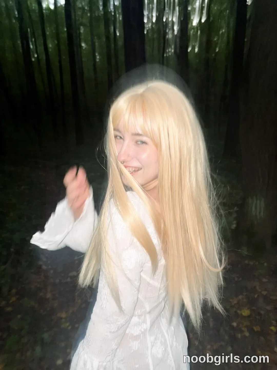 Misa (@yukimisa) — "walk in the forest"
